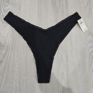 Aerie NWT High Cut Black Lace Tgong Size L